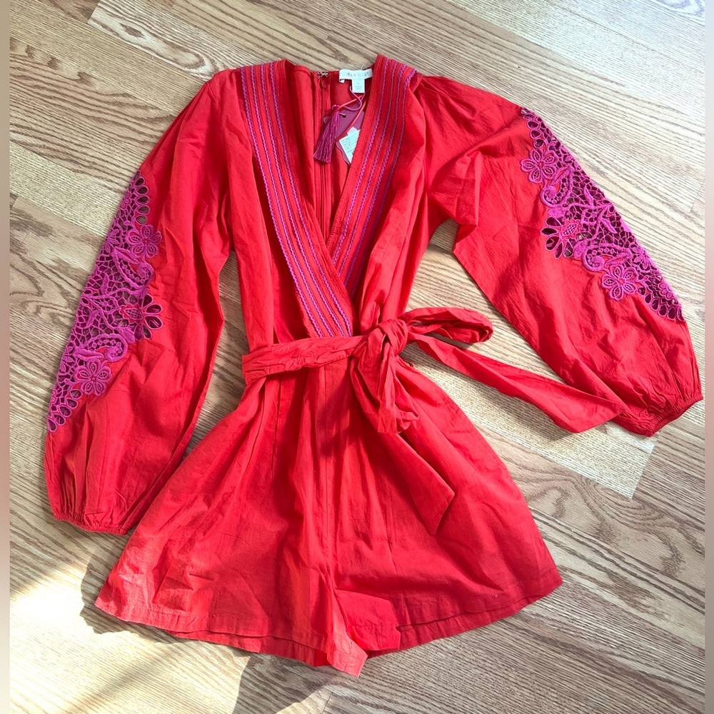 Chelsea & Violet Livvy V-Neckline Long Sleeve Crochet Detail Romper Small NWT